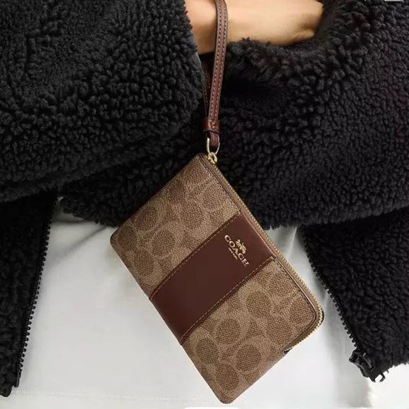 Coach Brown Wristlet - Picture 2 of 6